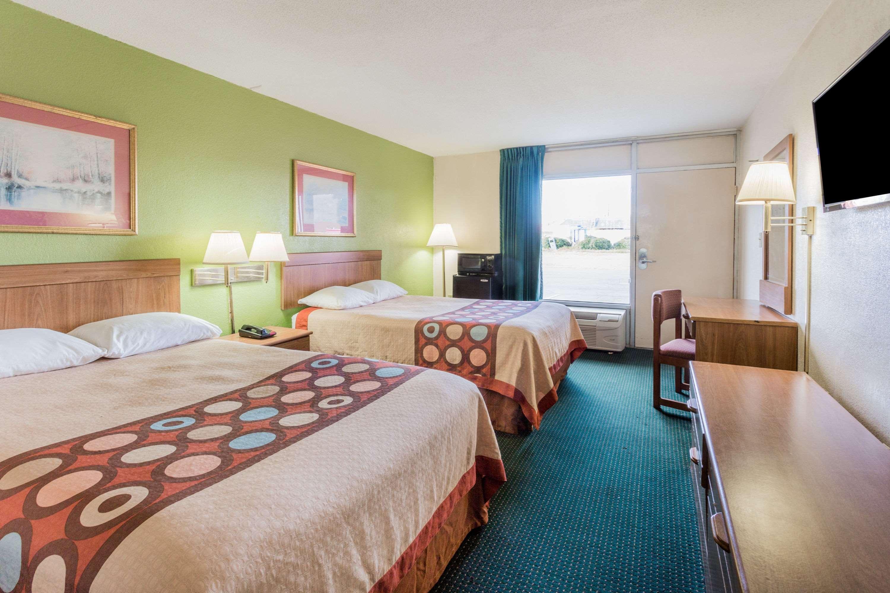 Hotel Super 8 By Wyndham Tifton Extérieur photo