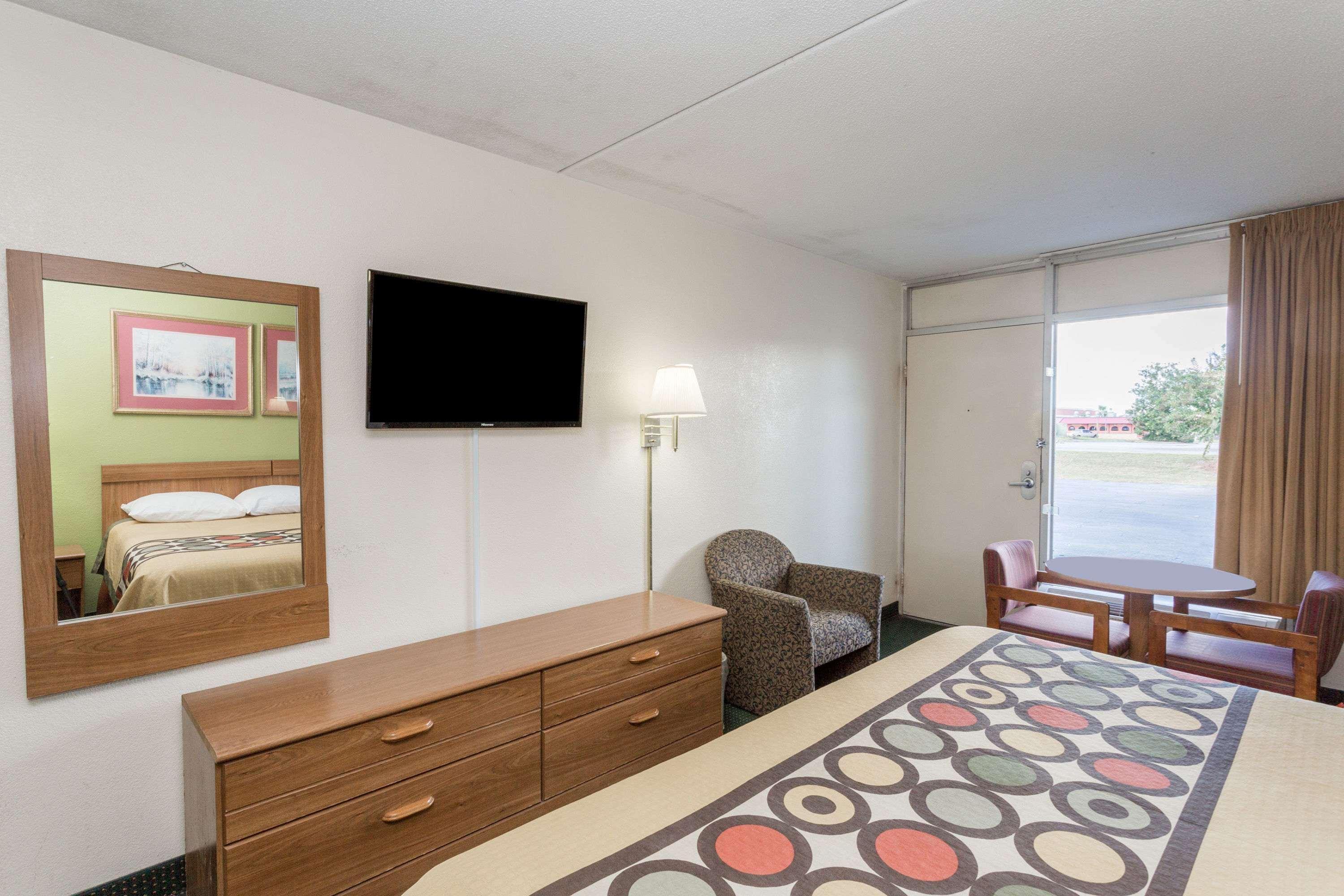 Hotel Super 8 By Wyndham Tifton Extérieur photo