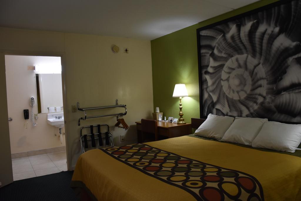 Hotel Super 8 By Wyndham Tifton Extérieur photo