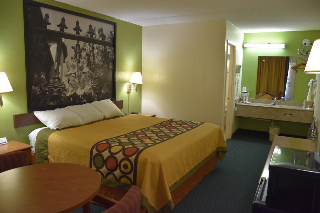 Hotel Super 8 By Wyndham Tifton Extérieur photo
