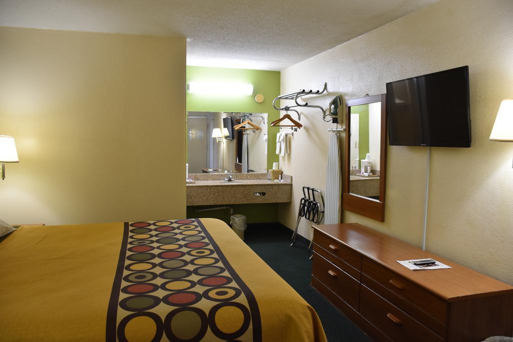 Hotel Super 8 By Wyndham Tifton Extérieur photo