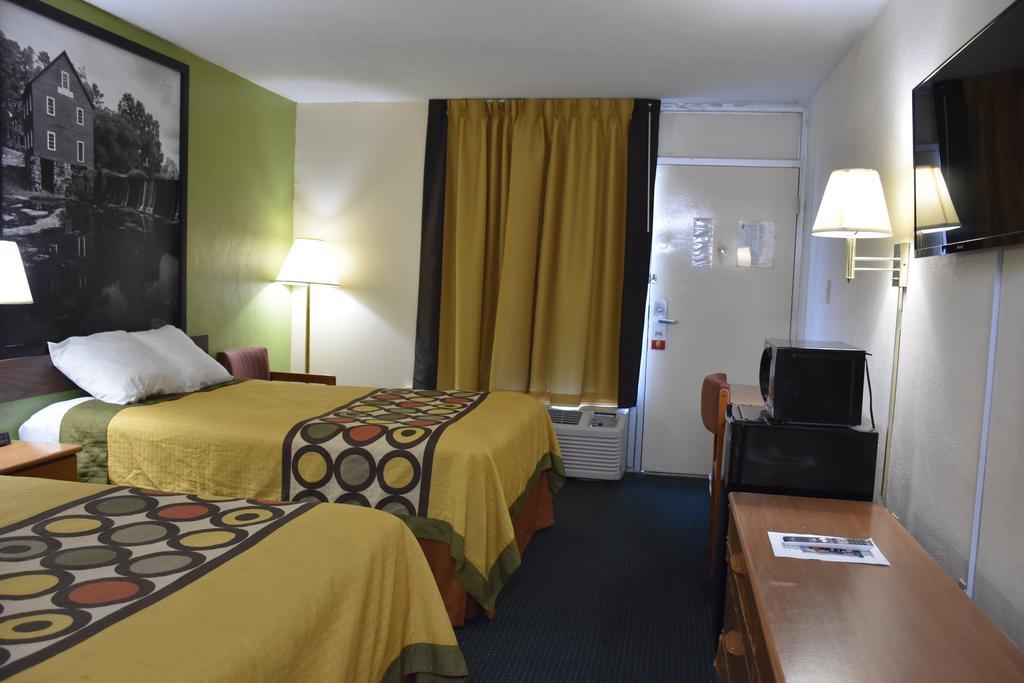 Hotel Super 8 By Wyndham Tifton Extérieur photo