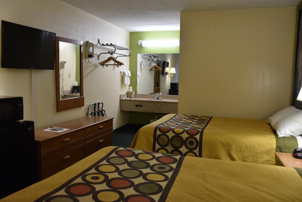 Hotel Super 8 By Wyndham Tifton Extérieur photo